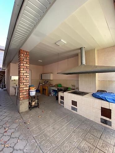 Продажа коттеджей и домов: Продаётся 2-х этажный дом в Ала арча 3 Локация: Дом расположен в — 3