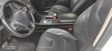 Ford: Ford Fusion: 2 l | 2019 il 127 km Sedan — 9