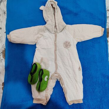 Верхняя одежда: Детский комбинезон на 12 месяцев на осень- весну,мягкий, хлопковый