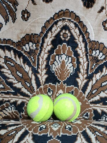 теннисные ракетки с мячами: Теннисные мячи