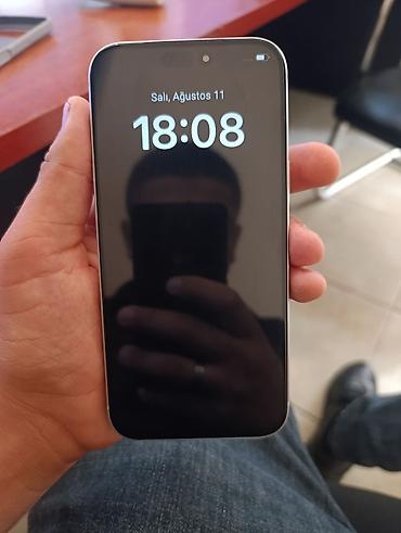 apple carplay: Gümüşü, Simsiz şarj — 3