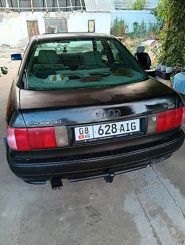 тирактир 80: Audi 80: 1995 г., 2 л, Механика, Бензин, Седан — 4