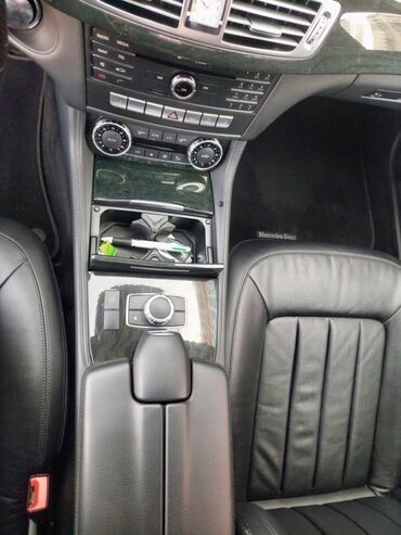 Mercedes-Benz: Mercedes-Benz CLS 350: 2.2 l | 2016 il Sedan — 5