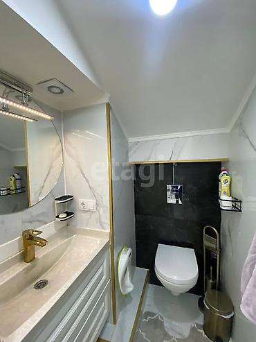 Продажа квартир: 5 и более комнат, 121 м² — 12