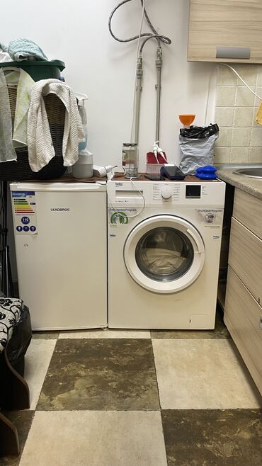 промышленные швейные машины: Стиральная машина Beko, Б/у, Автомат, До 7 кг, Компактная