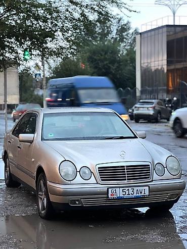 x class: Mercedes-Benz E-Class: 1999 г., 2.4 л, Механика, Бензин, Седан — 3