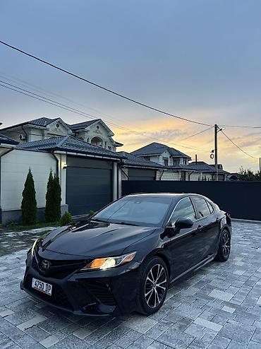 Toyota Camry: 2020 г., 2.5 л, Автомат, Бензин, Седан