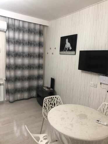 Uzunmüddətli kirayə mənzillər: Tarqovuda, İçəri şəhər metrosu yaxınlığında, 2 mərtəbəli binanın 2-ci — 1