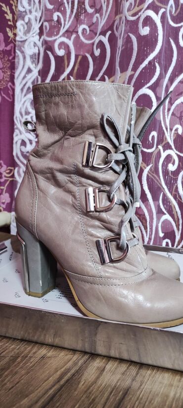 обувь из европы: Ботинки и ботильоны Glossi, 36, цвет - Серый