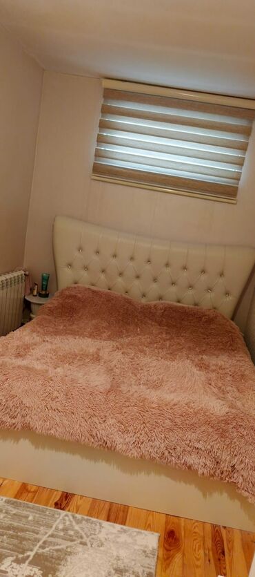 Tibbi avadanlıq: Endirim‼️Taxt 140 Azn. Ideal veziyyetde. Matras var, baza yoxdur