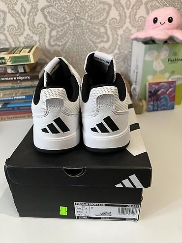бмв спартивка: Мужские кроссовки, 39, Adidas Originals, Новый, цвет - Белый — 3