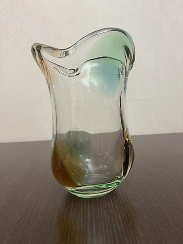 meduza guldan: Bir vaza, Bogem şüşəsi — 1
