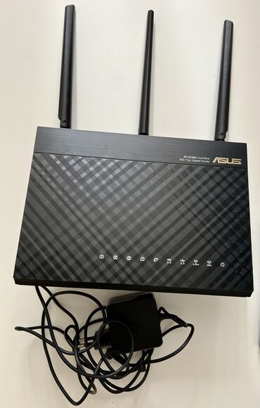 Модемы и сетевое оборудование: Asys RT-AC68U gigabit router
как новый, вполне рабочий 
Комплект