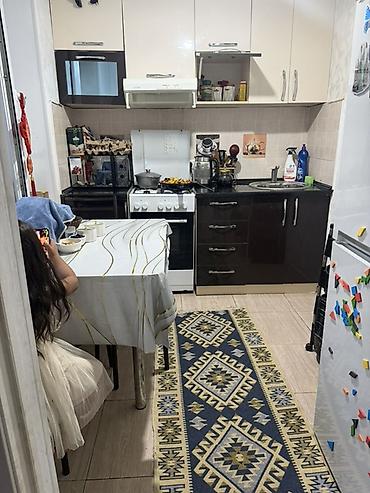 отель бишкек: 1 комната, 32 м², 104 серия, 3 этаж — 4