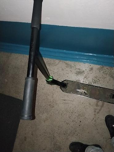 трюк: Трюковой самокат б/у причина: взял лутше. с этим не знаю что делать — 5