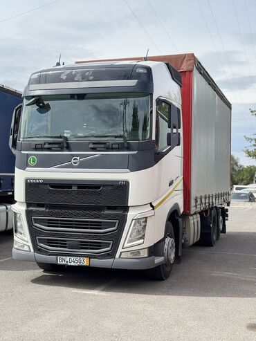 юуто трактор: Грузовик, Volvo, Стандарт, Б/у