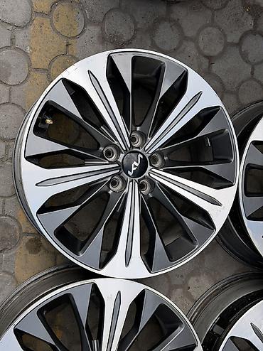 Диски: Литые Диски R 18 Kia, Комплект, отверстий - 5, Б/у — 3