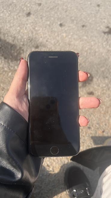 qara ekran şəkilləri: IPhone SE, 64 GB, Space Gray, Qırıq — 3