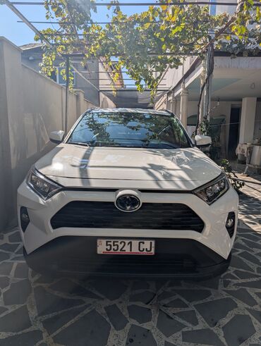 малометражки машины купить: Toyota Rav4 hybrid — интерьер и оснащение Смотрите последнее фото