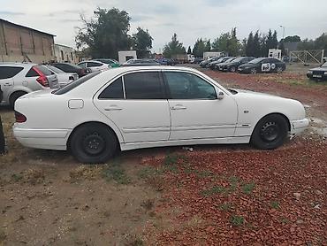 Mercedes-Benz: Mercedes-Benz : 2.5 l | 1996 il — 3