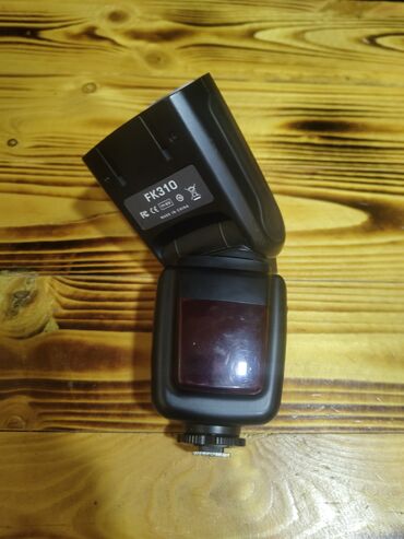 Enerji qurğuları: *SATILIR* 5D mark II 50 mm 1.8 lens Flash Flash üçün orginal zaryadka — 11