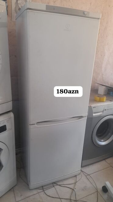Soyuducular: İşlənmiş 2 qapılı Indesit Soyuducu Satılır, rəng - Ağ