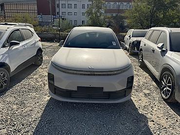 kia niro: Lixiang L6: 2025 г., 1.5 л, Гибрид, Кроссовер — 1