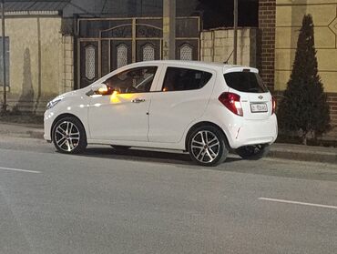 Chevrolet: Chevrolet Spark: 2021 г., 0.1 л, Вариатор, Бензин, Хэтчбэк