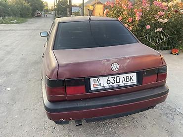 пл: Volkswagen Vento: 1994 г., 1.8 л, Механика, Бензин, Седан — 3