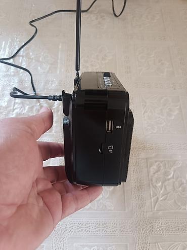 airpods qulaqcıq: CMiK MK-511BT daşınan radio-maqnitofon - Dalğa diapazonları: FM, SW — 3