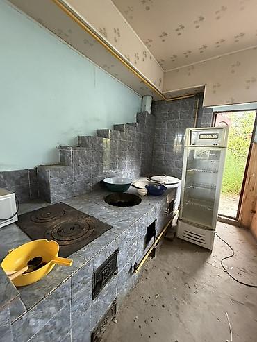 Продажа коттеджей и домов: 6 комнат и более, 220 м², 4 соток, Бишкек, Рухий Мурас ж/м Собственник — 14