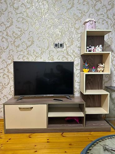 kitab rəf: Qonaq otağı üçün dəst: TV stendi və pərdə komplekti - TV stendi: İki — 3