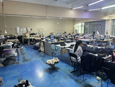 лампа для швей: Продается цех…. !!! Помещение в аренде Машинки прямо строчки 16 штуки