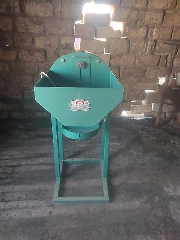 Kənd təssərüfatı avadanlığı: Məhsul: Elektriklə işləyən yem doğrama/çəkicli üyüdücü aparat 4 kv — 3