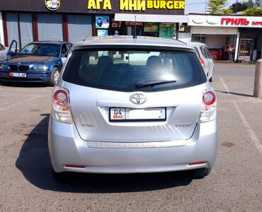 Toyota: Toyota Verso: 2010 г., 1.8 л, Автомат, Бензиновая, Минивэн — 7