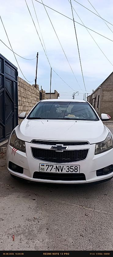 cruze 2012: Chevrolet Cruze sedan – ağ rəng, benzinlə işləyən, avtomatik ötürmə — 7
