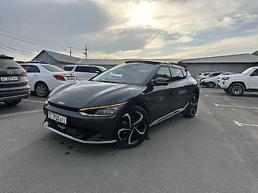Kia: Kia EV6: 2022 г., Электромобиль, Кроссовер — 1