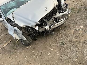 ман 2003: Mercedes-Benz 2004 год E 320 (W211), серебристый седан. Продаю — 8