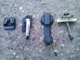 Auto delovi: Ručke otvaranja vrata, ručke podizača stakla, graničnici otvaranja — 1