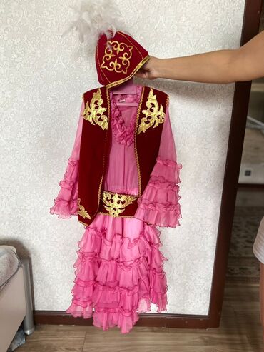 кыргызское национальное платье: Балдар көйнөгү, түсү - Кызгылт, Колдонулган