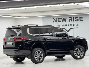 Toyota: Toyota Land Cruiser: 2022 г., 3.5 л, Автомат, Бензин, Внедорожник — 4