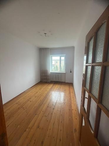 3 комнаты, 60 м², 5 мкр Индивидуалка, 5 этаж, Старый ремонт