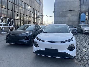 geely coolray: Changan Qiyuan Q05: 2026 г., Автомат, Электромобиль, Кроссовер — 3