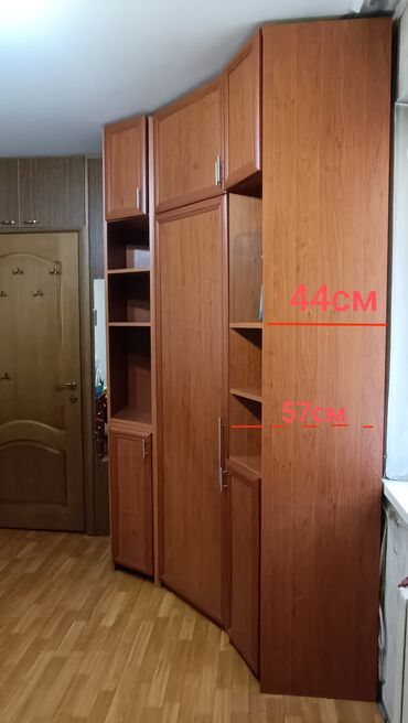 уголки для полок: Шкаф для одежды, Б/у, Угловой