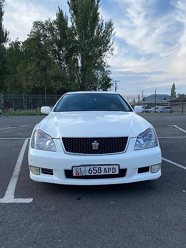 буксир машина: Toyota Crown: 2004 г., 3 л, Автомат, Бензин, Седан — 4