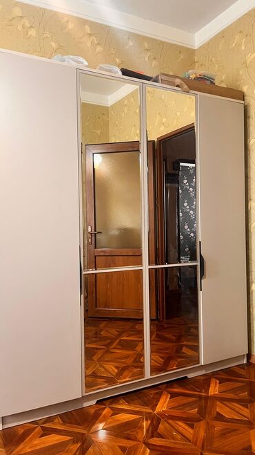 Цепочки: 2 односпальные кровати, Шкаф, Комод, Трюмо, Турция, Б/у