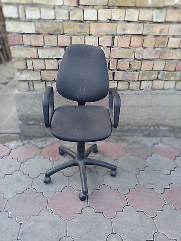 Офисные кресла: Офисное кресло, С колесиками, цвет - Черный — 6