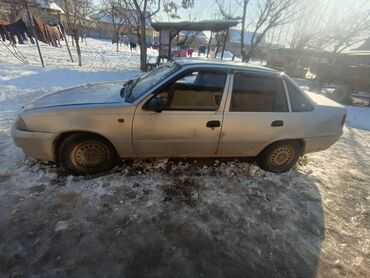 Daewoo: Daewoo Nexia: 2010 г., 1.5 л, Механика, Бензин, Седан