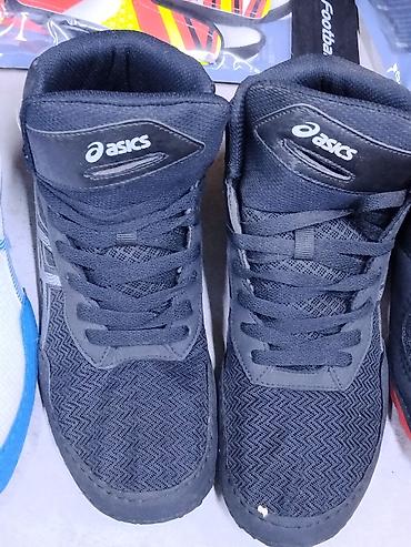 Кроссовки ASICS, чёрные, высокие. - Верх: дышащая текстильная сетка с