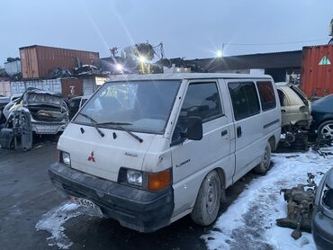 продаю митсубиси поджеро: Mitsubishi L300: 1990 г., 2 л, Механика, Бензин, Минивэн